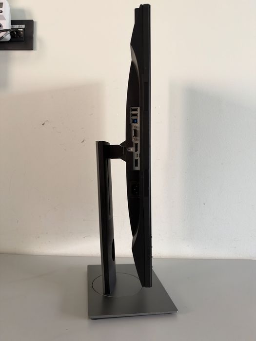 Monitor LED IPS DELL P2217H 21.5 inch Full HD Negru