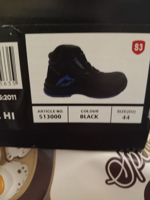 Нови зимни обувки