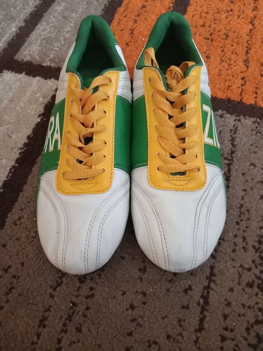 Страхотни детски  бутонки Nike  номер 38.5 и  Xcape 37 номер