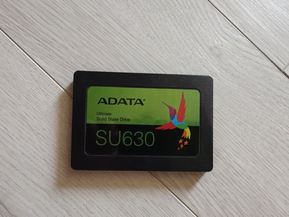 Хард диск  ssd adata 480gb.