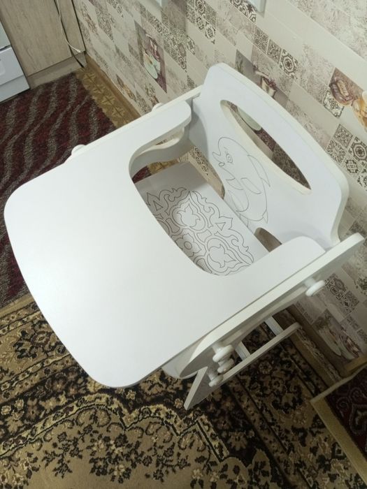 Детский, обеденный, растущий стульчик. Для кормления ребенка.