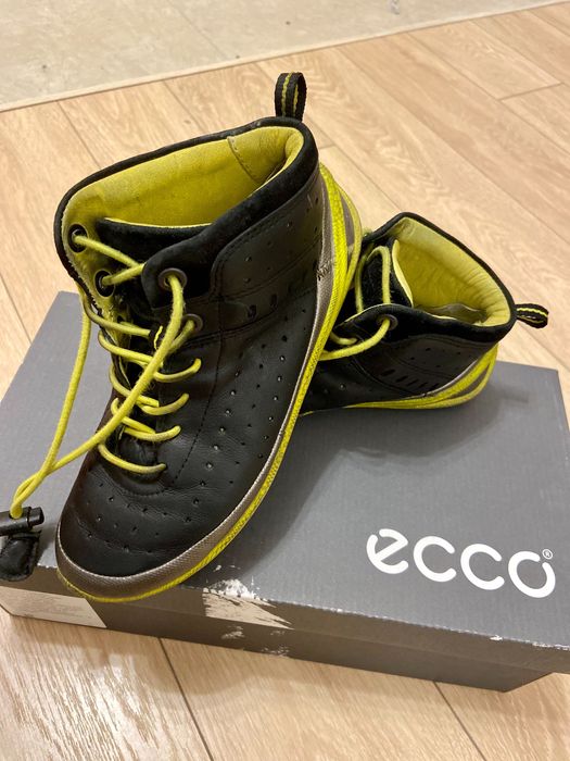 Ботинки детские Ecco 30 размер 2 шт