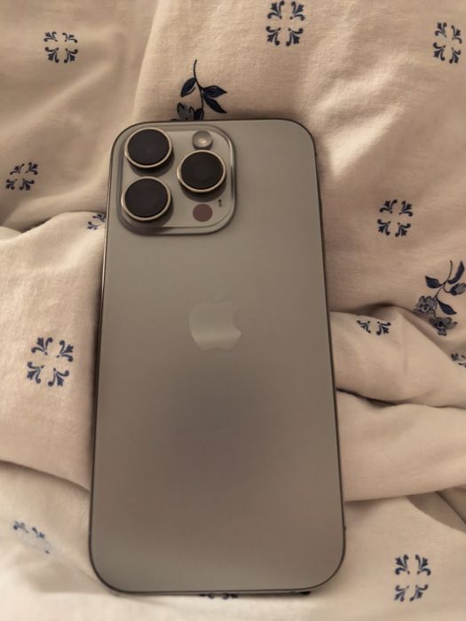 iPhone 16 PRO,АКБ 92%