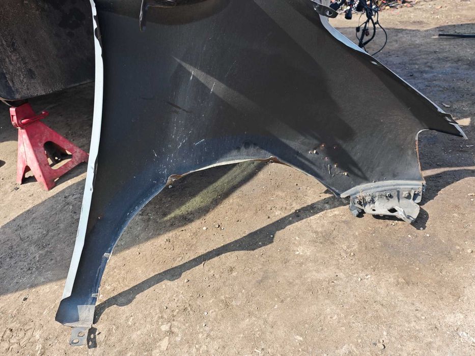 Калници ляв десен калник VW Sharan 2012 г здрави