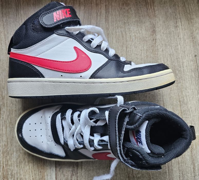 Сникърси Nike Court Borough Mid 2