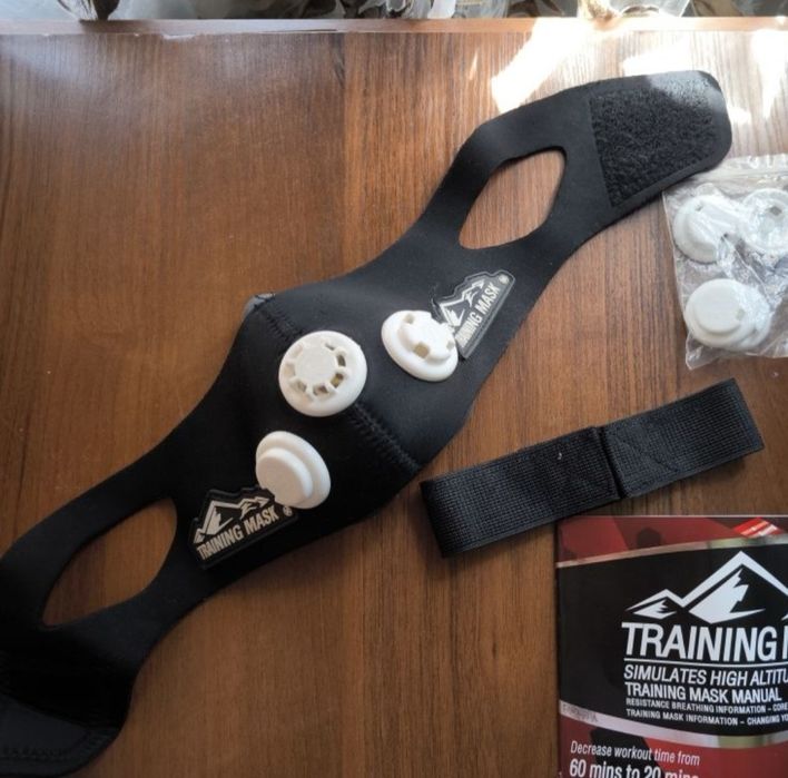 Тренировочный маска