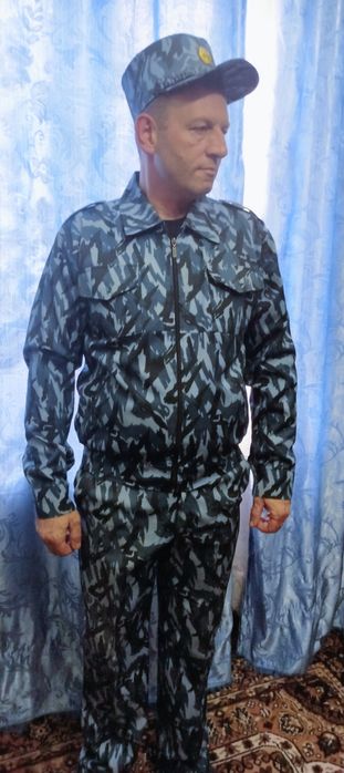 Военная форма цветная.