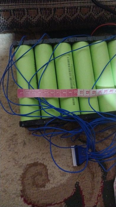 Elekt roskuter uchun LiFePO4 акумулятор железа фасфатний батарека


En