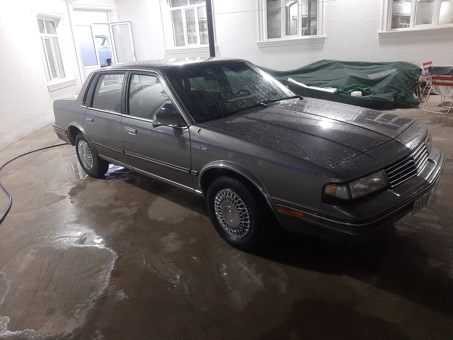 Американский автомобил.