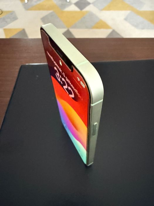 iPhone 12, 64GB, green/зелен цвят  - отличен!