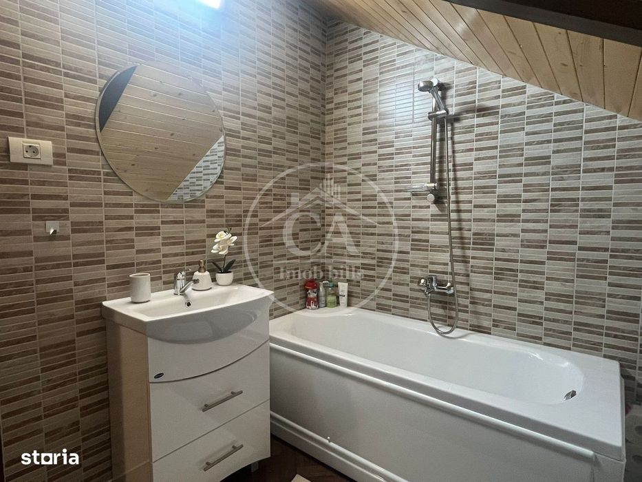 Casă P+subpantă cu 4 camere de vânzare în Cartierul Tineretului,Oradea