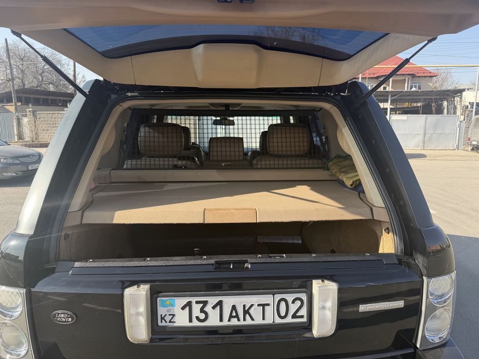 Продам машину Рендж ровер