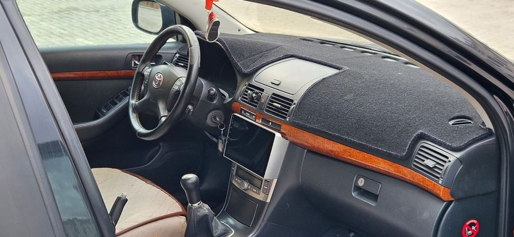 Тоиота Авенсис 2007