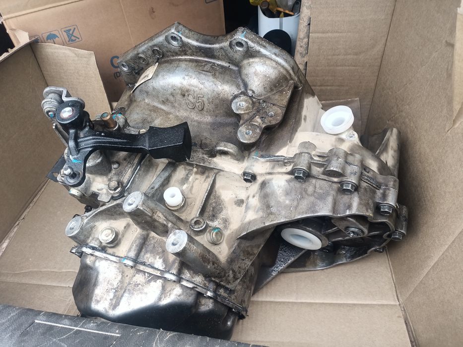 Продам Шевролет Кобальт коробка