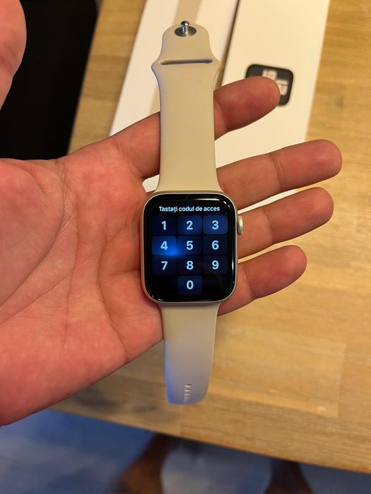 Vand  Apple Wach SE2 / 44 mm