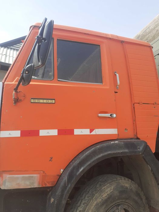 Kamaz sotiladi xolati zur tayyor xolatta