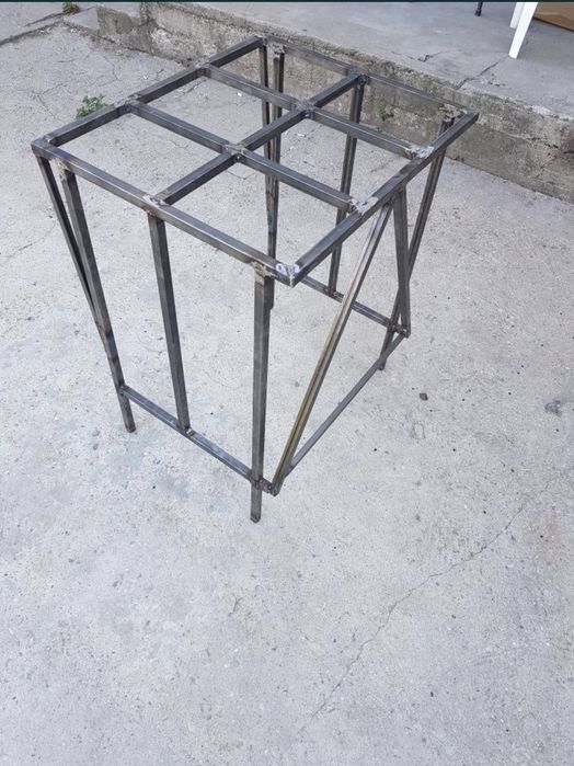 Стойка-стелаж за сушилна