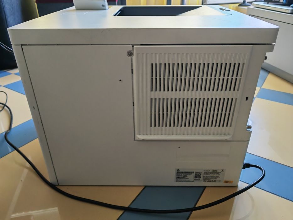 HP Color LaserJet Enterprise M553,B5L25A