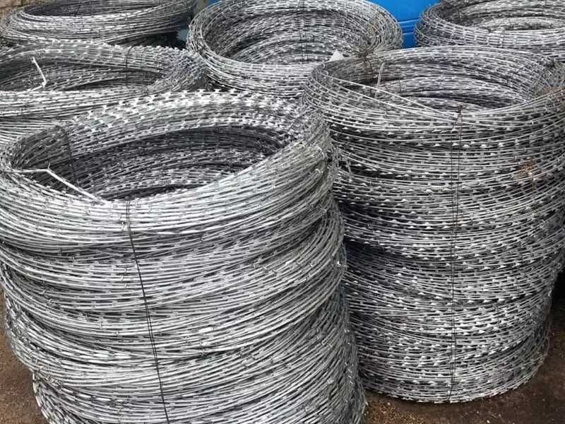 Igoza egoza tikonli sim yegoza Егоза , Проволока колючая Егоза