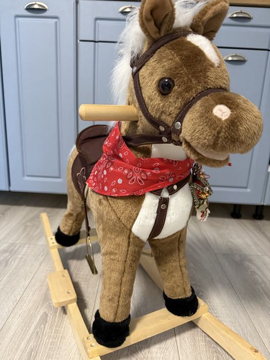 Caluț de pluș cu balansoar