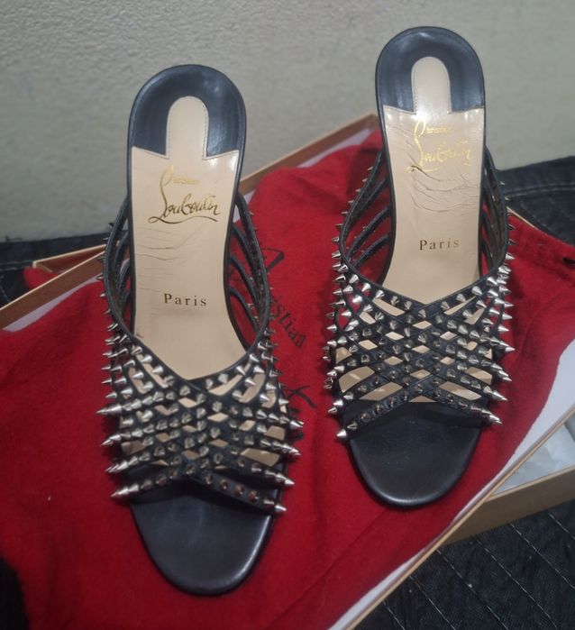 Pantofi Cristian Louboutin pentru fete stilate nr 38