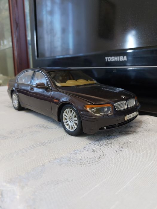 Macheta Bmw seria 7 E65