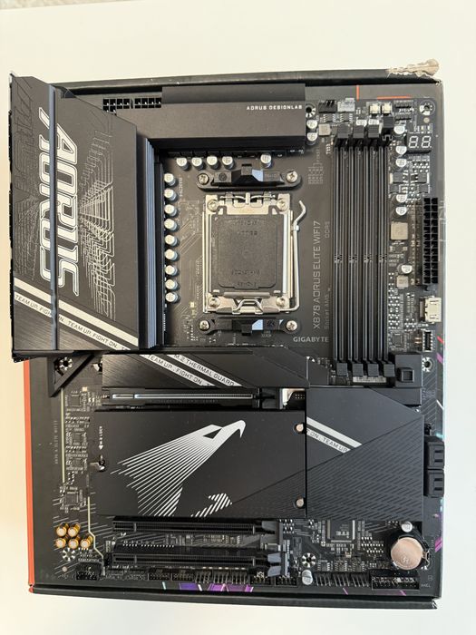 Placa de baza AORUS x870 ELITE WIFI 7 Nou!