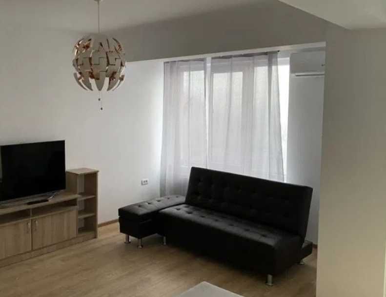 Дава се под наем Едностаен апартамент в Пловдив, Остромила - 27 кв.м за 147.9 € - Снимка #1