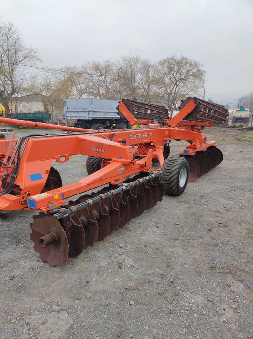 Kuhn discover M44 660