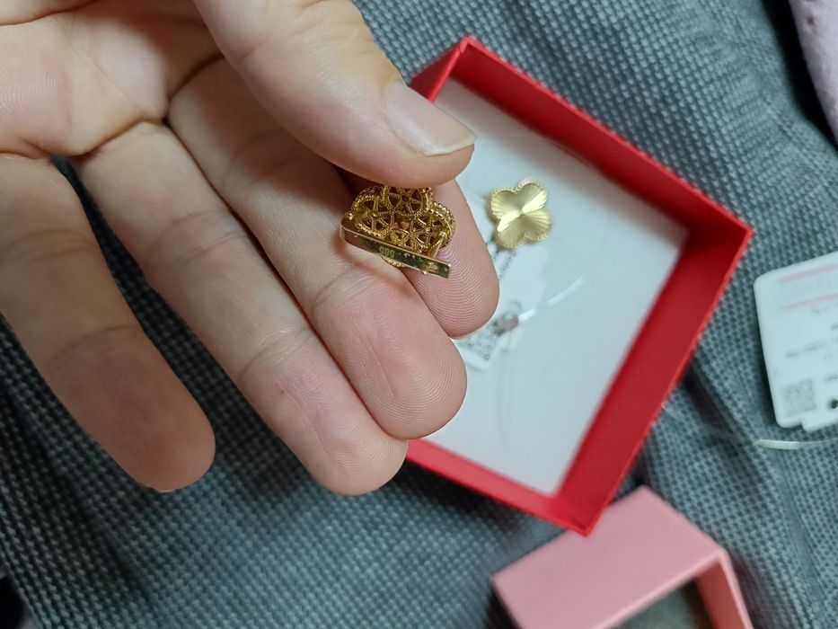 Продам желтое золото 585 пробы