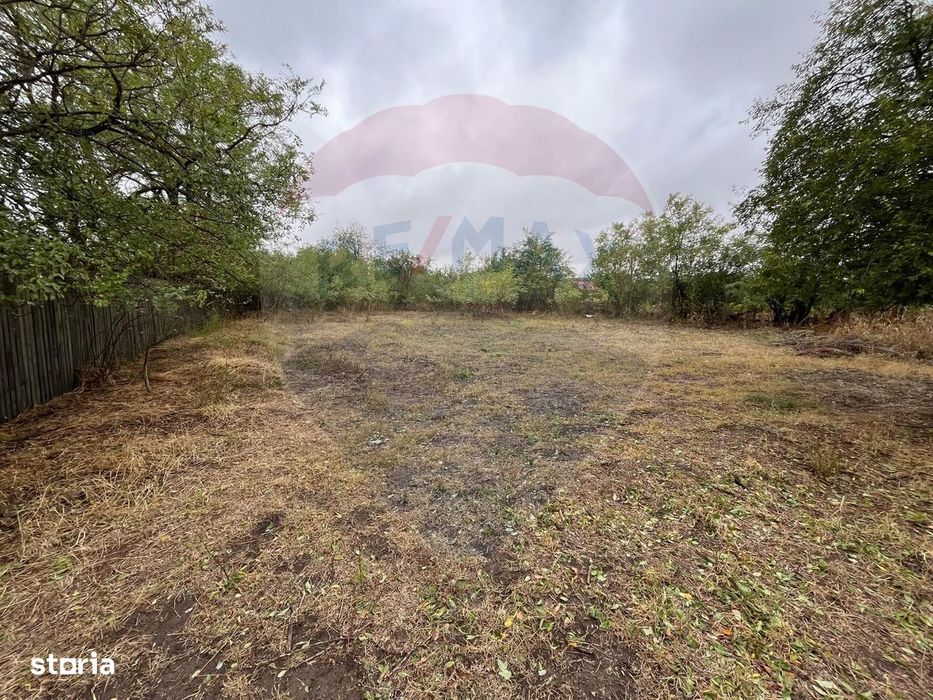 Teren intravilan 1700 mp, de vanzare, A2, Sarulesti, Polcesti
