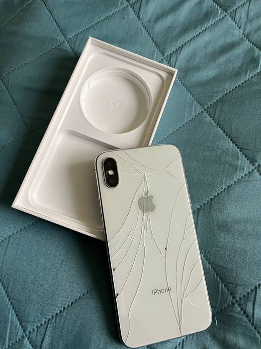 Iphone X (10) белый