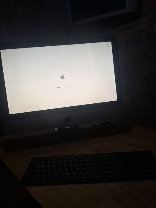 Vănd Calculator Apple iMac 22.5 Mid 2014 8Gb