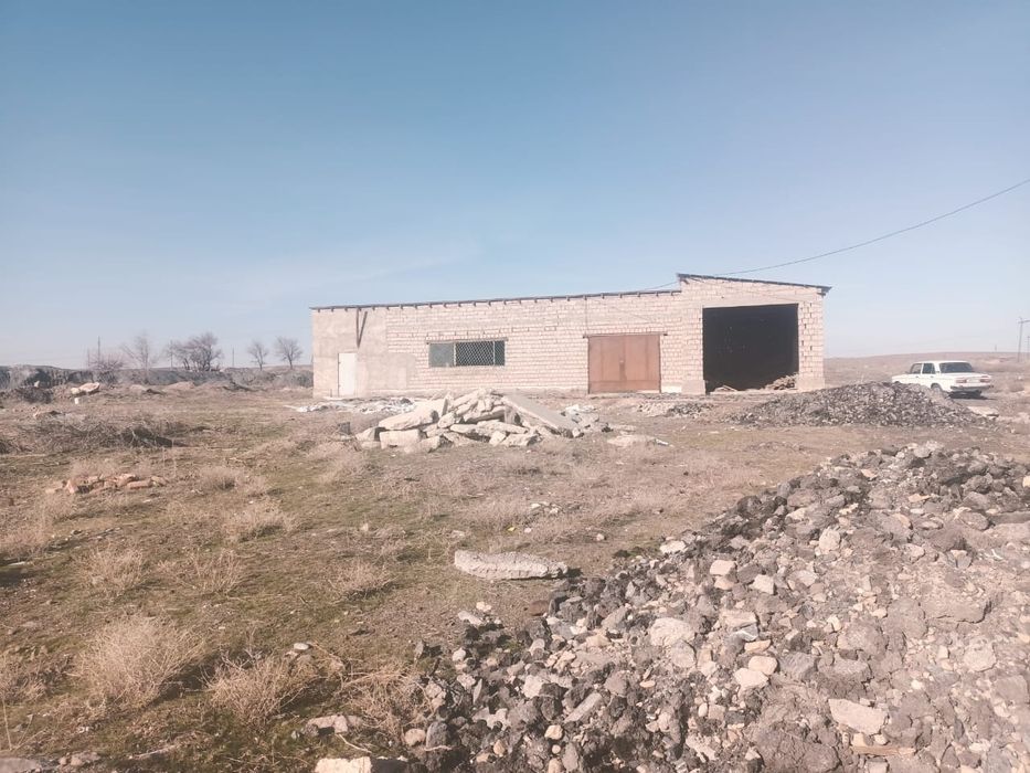 Продам дом с землей гаражом и цехом