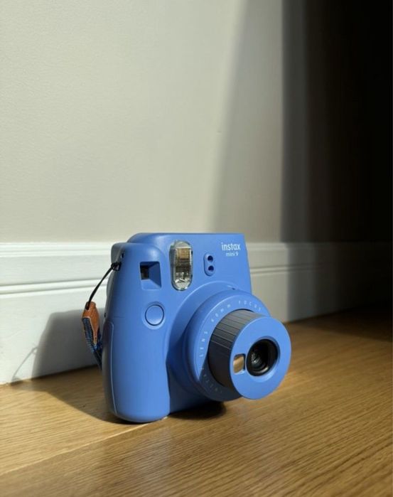 Instax 9 фотоаппарат