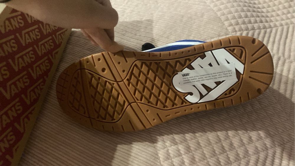 Новые кроссовки vans
