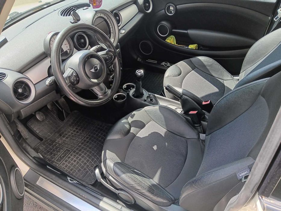 Mini Cooper  R56