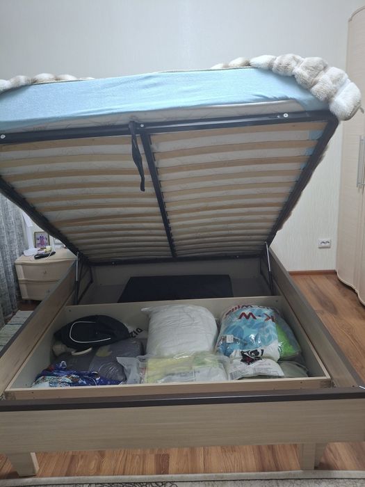 Продам кровать 160*200 с подъемом