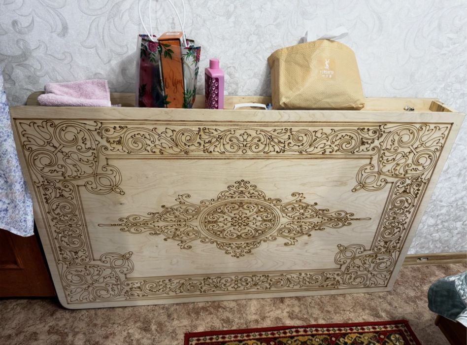 Продам стол для гостей