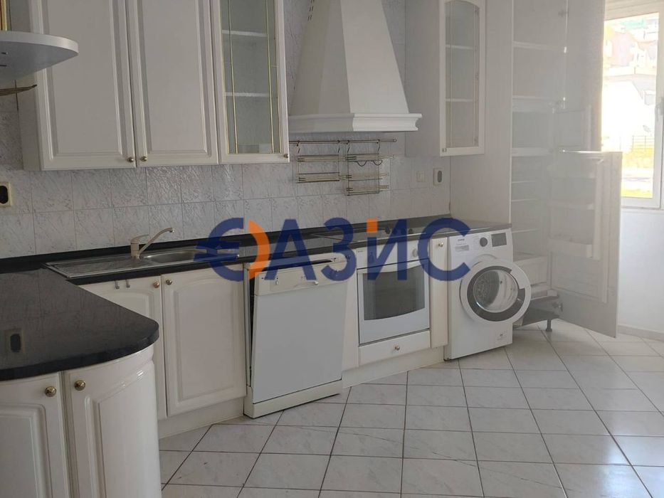 Продава се Четиристаен апартамент в Свети Влас - 160 кв.м за 478 €/кв.м - Снимка #4