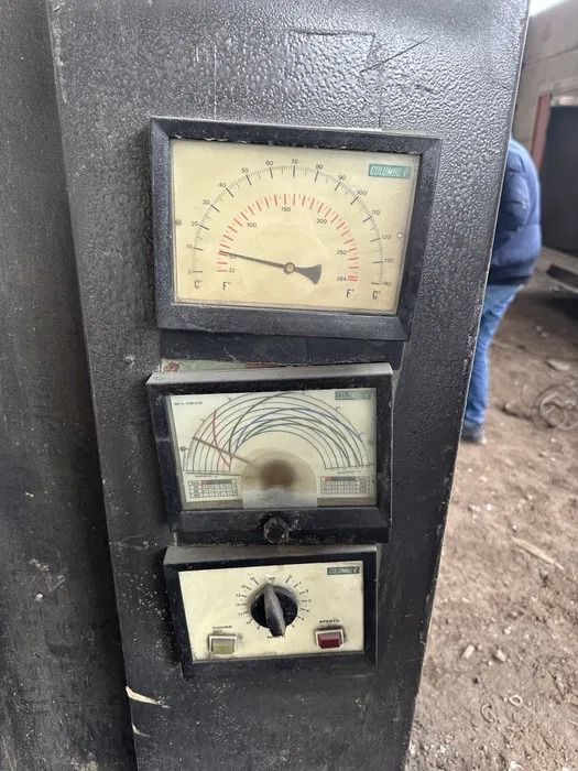 Горячий гидравлический прес