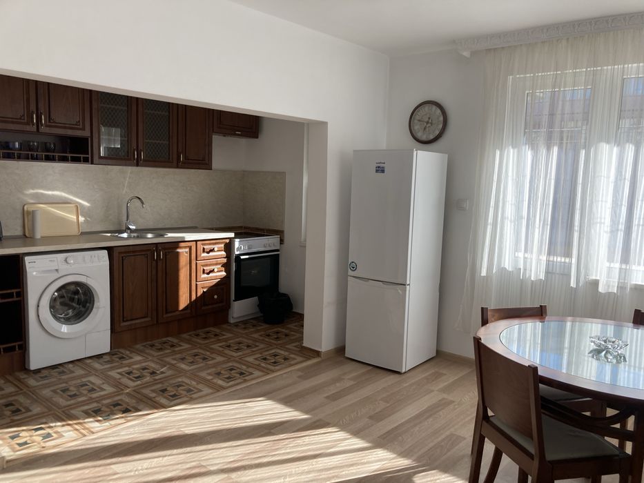 Дава се под наем Тристаен апартамент в Варна, Нептун - 110 кв.м за 765 € - Снимка #6