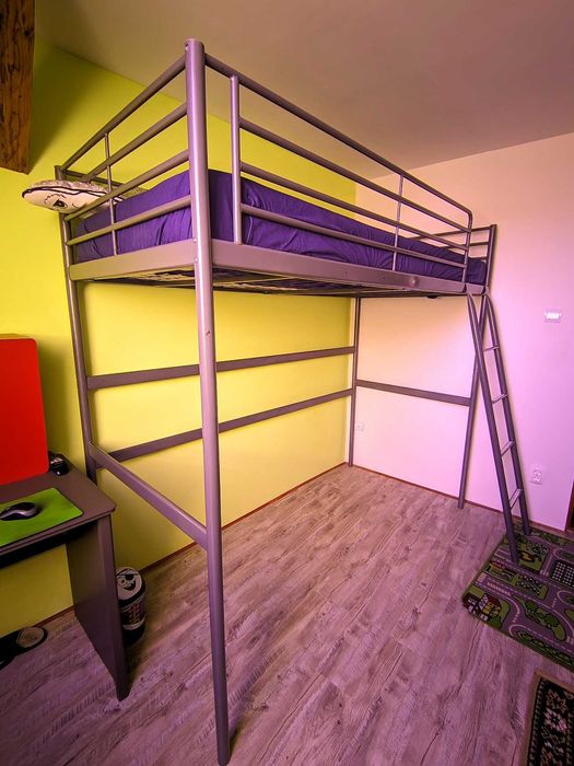 Pat metalic supraetajat Ikea cu saltea