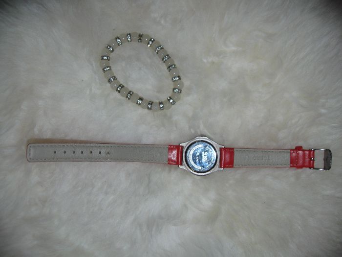 WMC watches 8865 дамски часовник с червена верижка