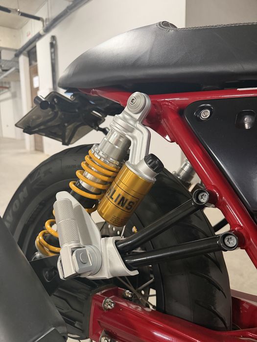 Moto Guzzi V7 III Racer | Öhlins | Brembo | Numbered edition