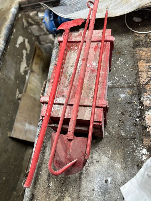 Пожарный щит открытого типа