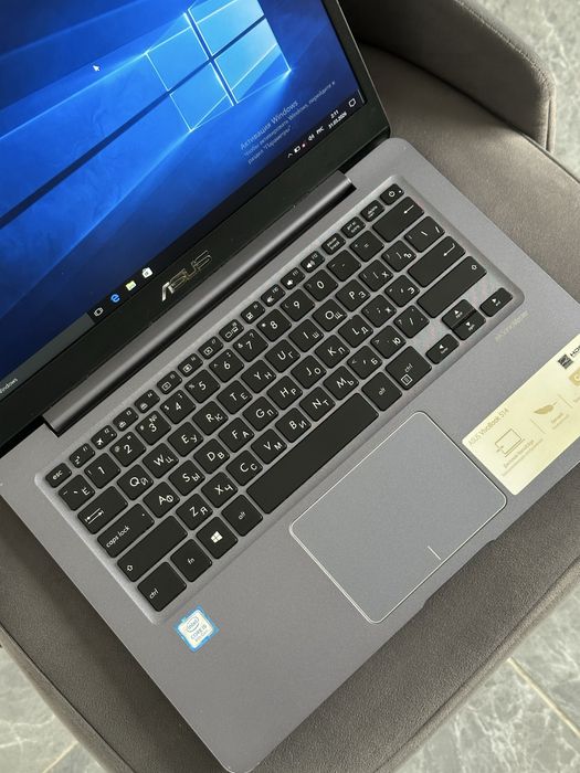 Ноутбук Asus core i5/8/512gb