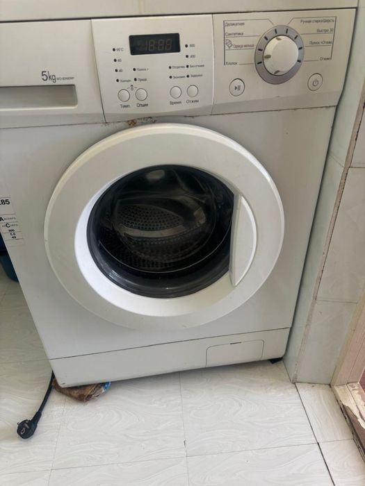 Продам стиральную машину