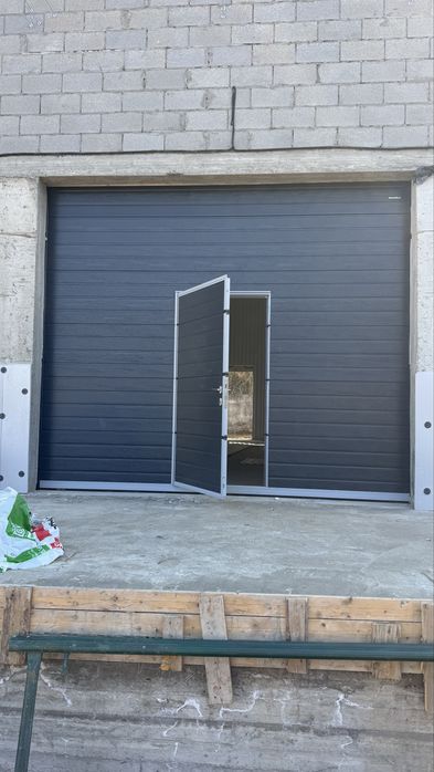 Ангарные секционные ворота Алматы