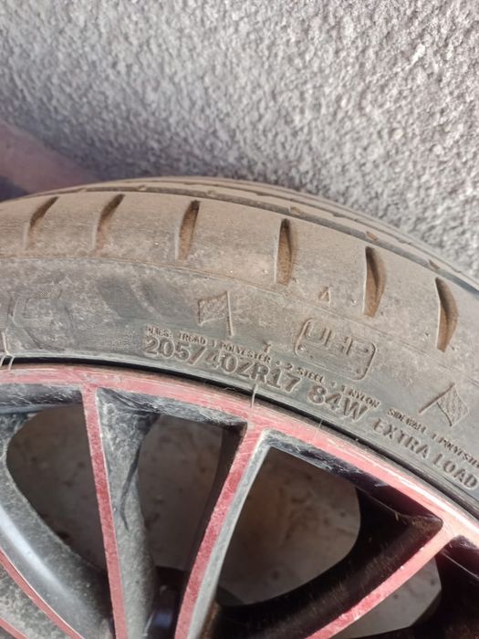 Продаются диски на машину